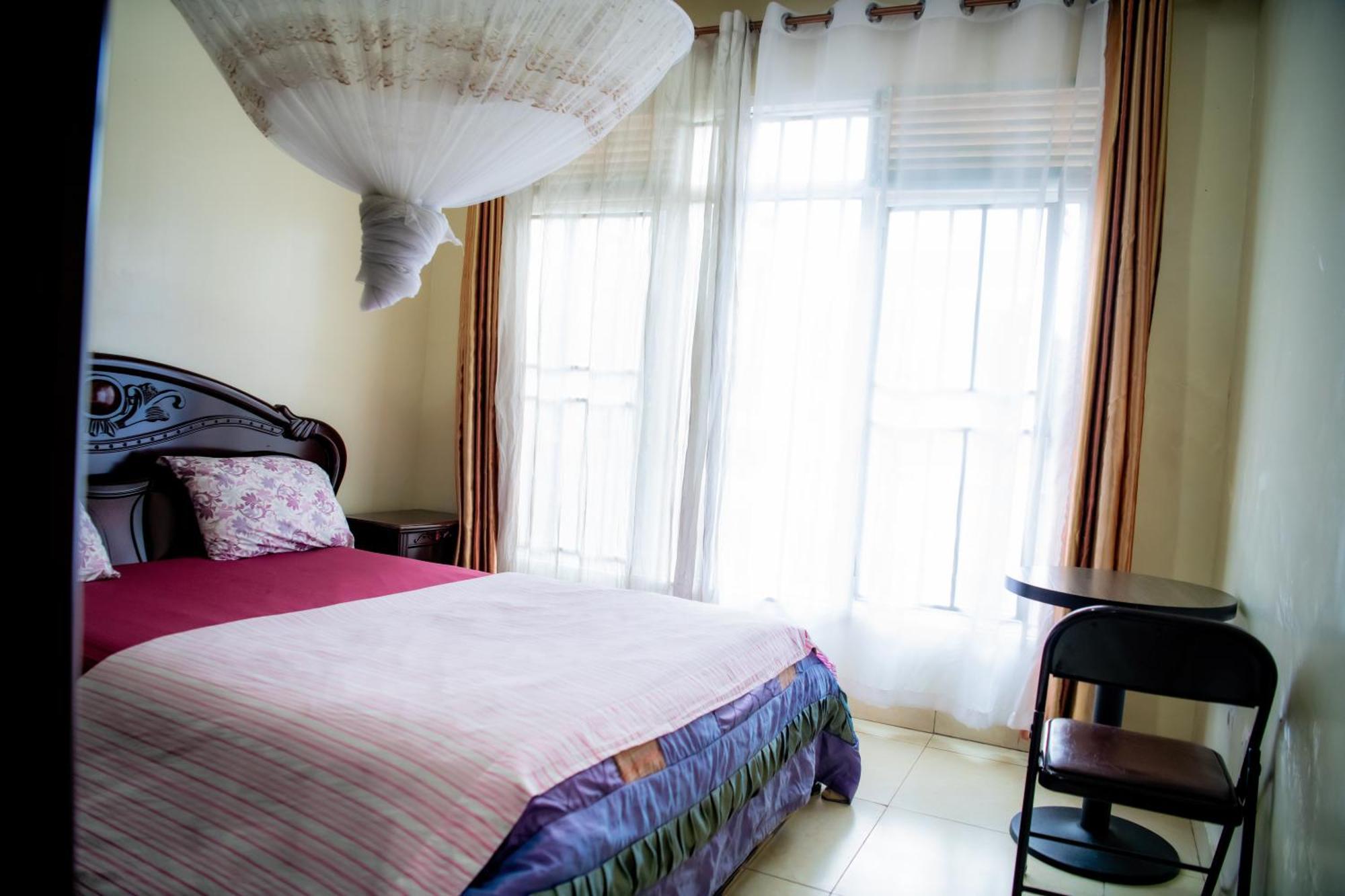 Fleur Guest House Kigali Exterior photo