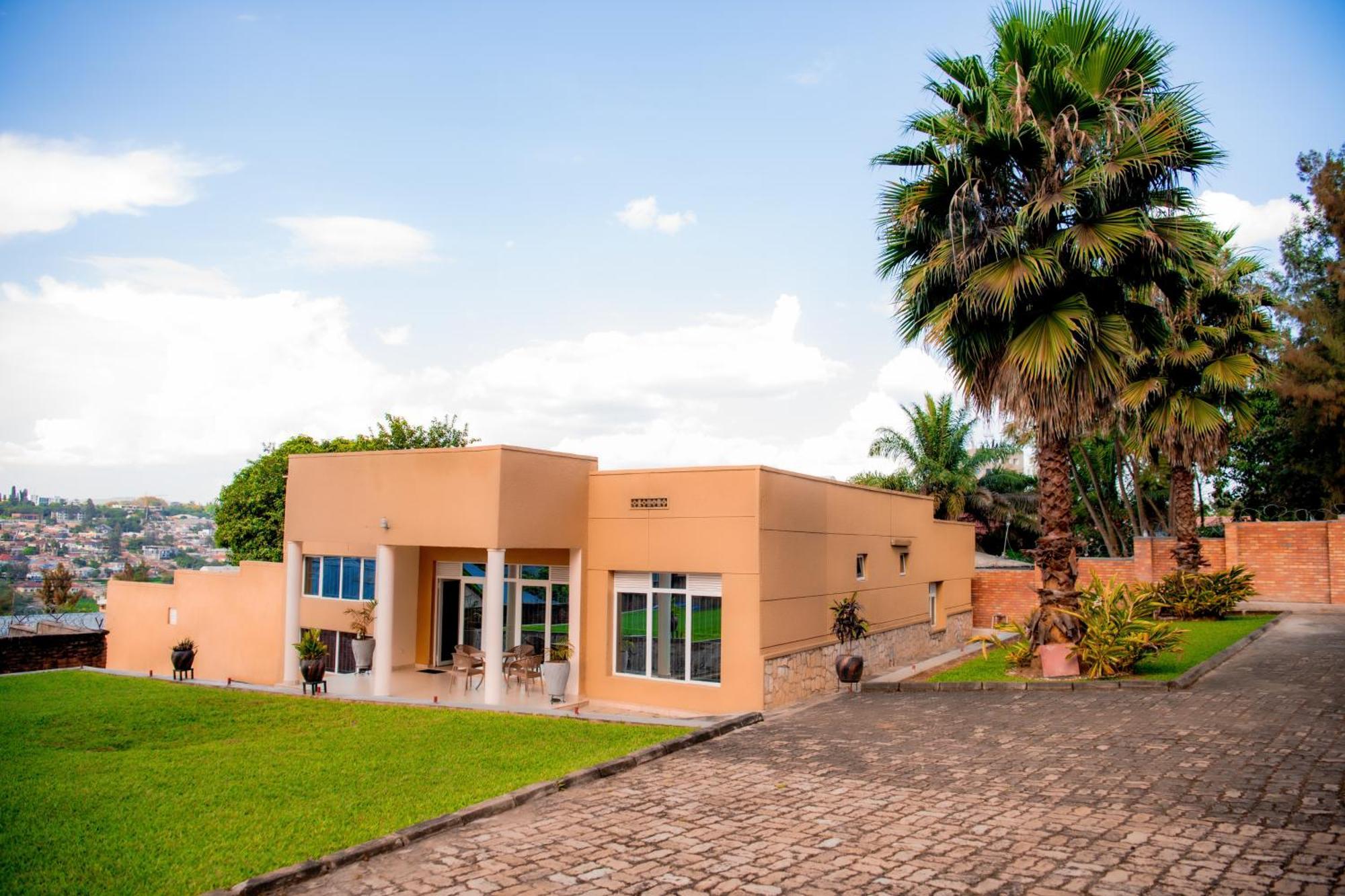 Fleur Guest House Kigali Exterior photo