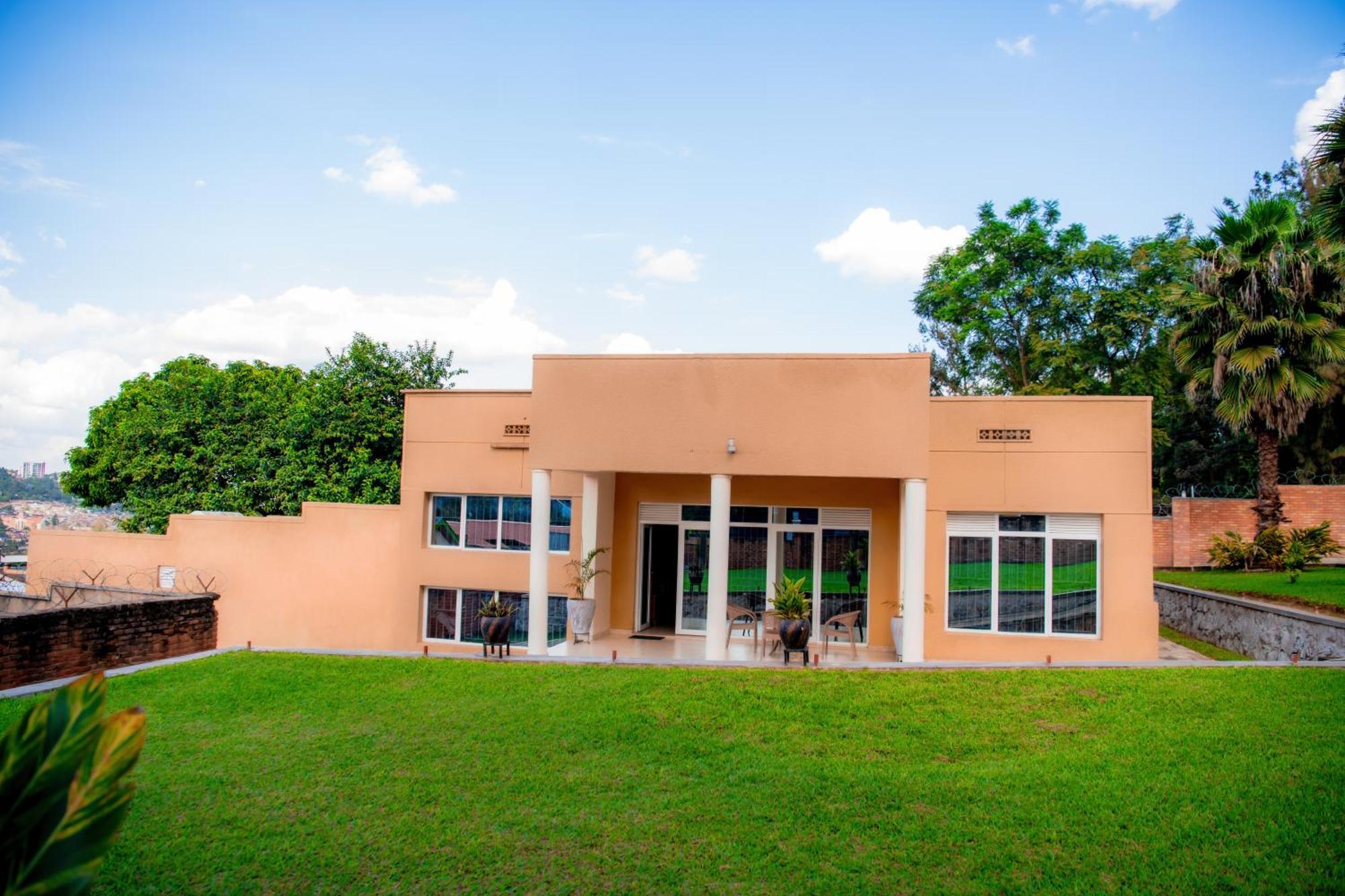 Fleur Guest House Kigali Exterior photo