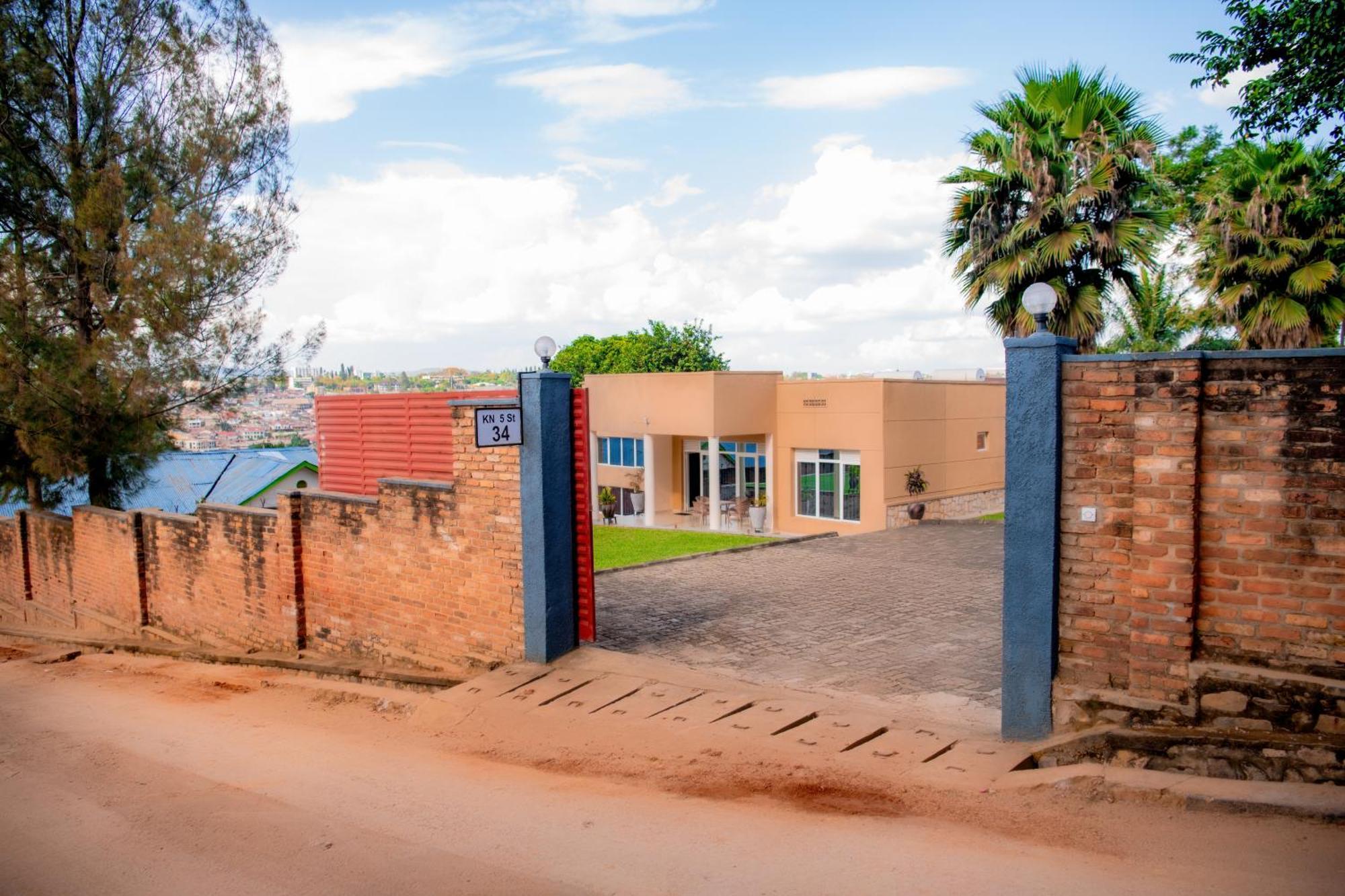 Fleur Guest House Kigali Exterior photo