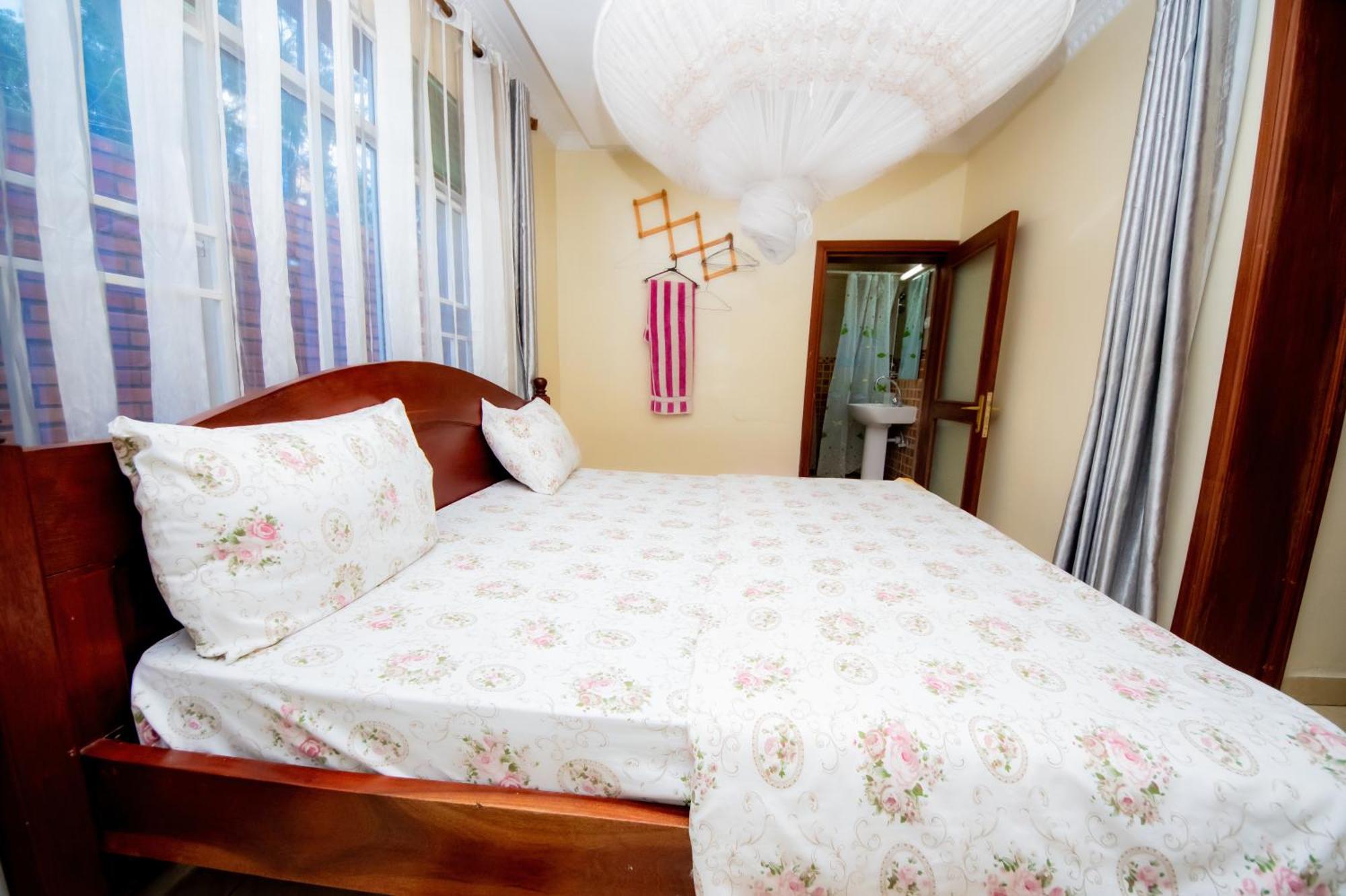 Fleur Guest House Kigali Exterior photo